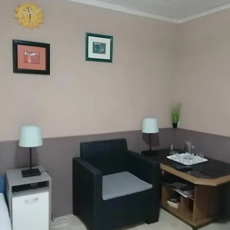 Apartament Oenallo Apartmanhaz Aranyparton