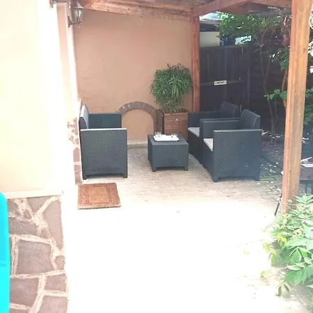 Appartement Oenallo Apartmanhaz Aranyparton