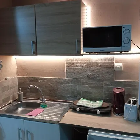 Oenallo Apartmanhaz Aranyparton 아파트