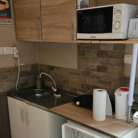 Oenallo Apartmanhaz Aranyparton Apartmán Siófok